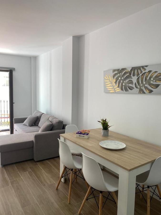 Apartamentos Marmoles Centro مالقة المظهر الخارجي الصورة